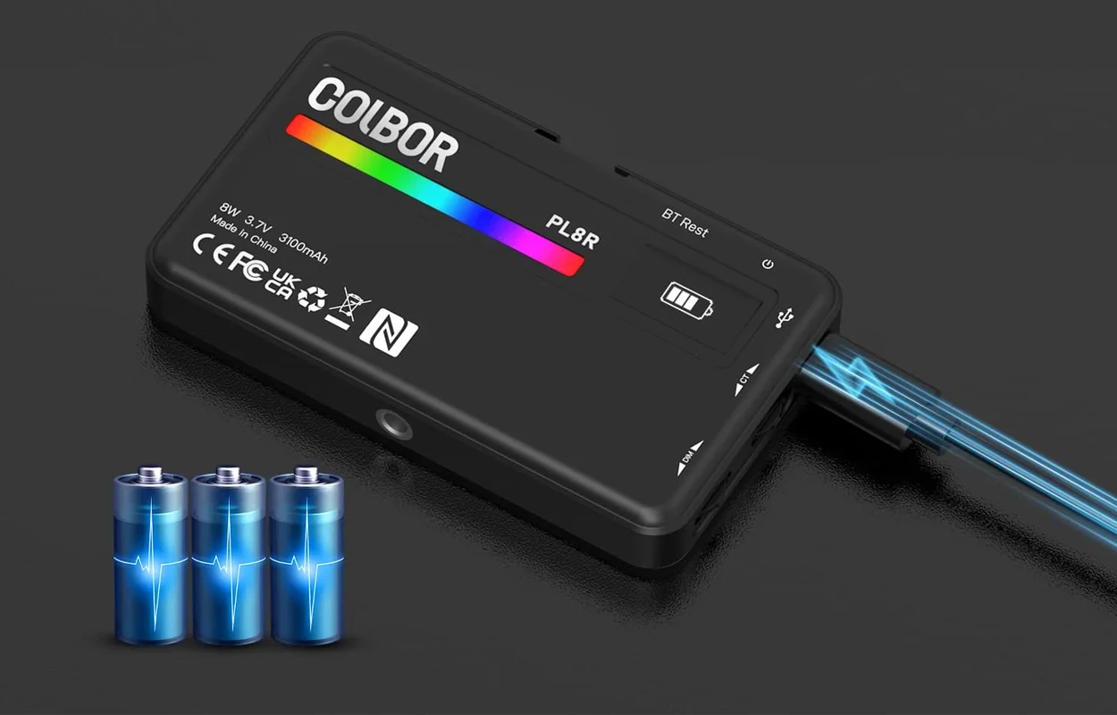 Colbor PL8R led svetlo RGB Powerbanka